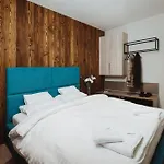 Aparthotel Avenue 4*